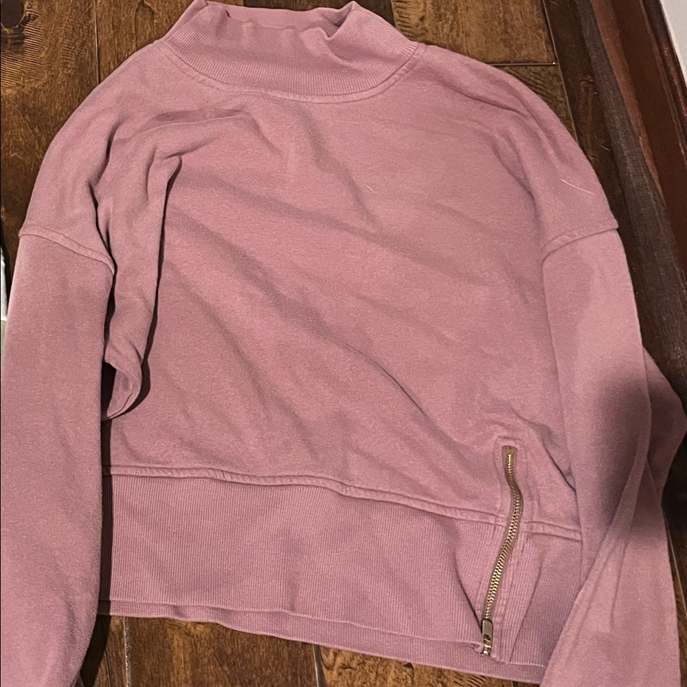 women’s adult small crop sweatshirt